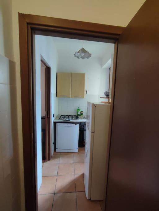 Appartamento A 5 Min Dal Centro Tortona Esterno foto