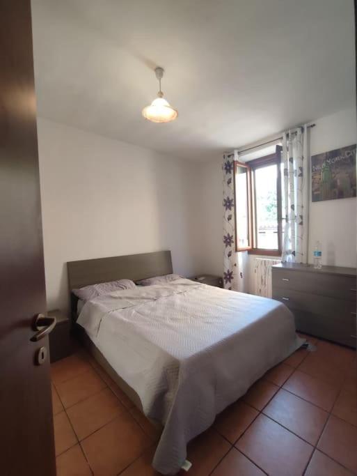 Appartamento A 5 Min Dal Centro Tortona Esterno foto